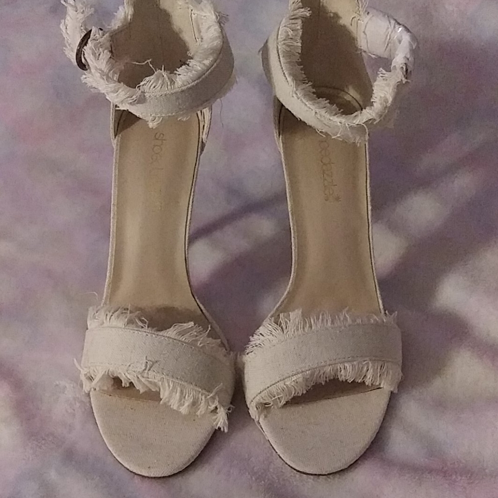 Shoes - Picture 2 of 4